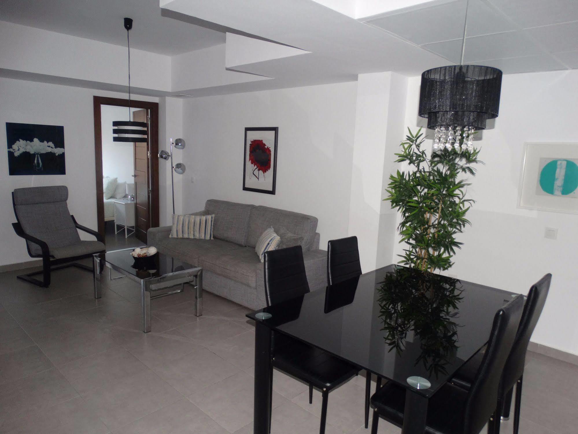 Malaga Apartamentos - Nuno Gomez, 24 Kültér fotó