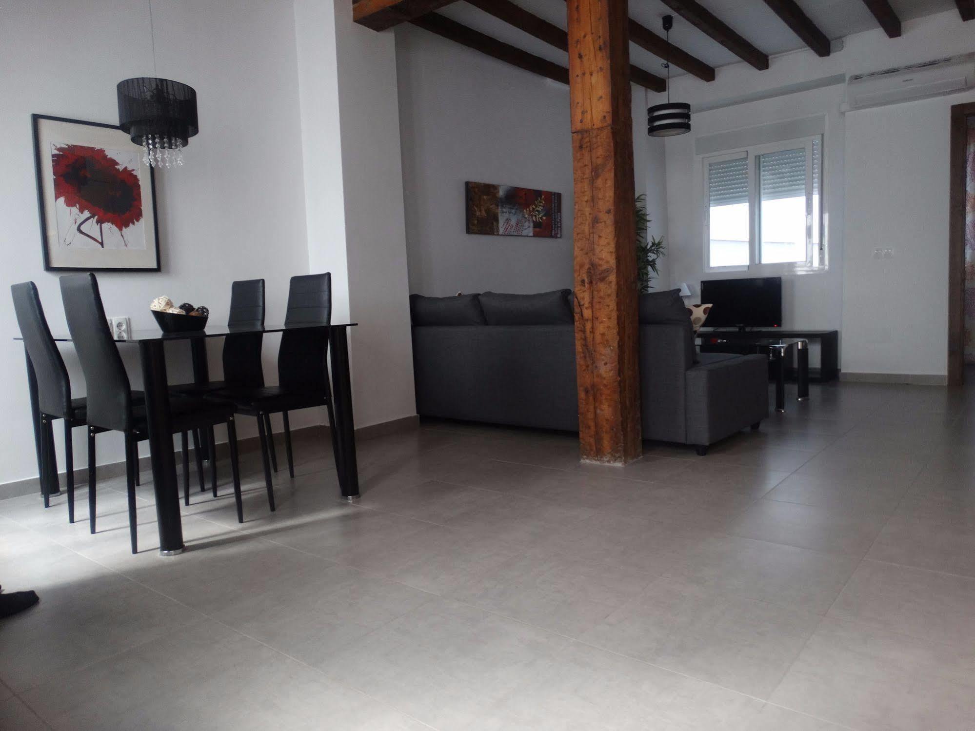 Malaga Apartamentos - Nuno Gomez, 24 Kültér fotó